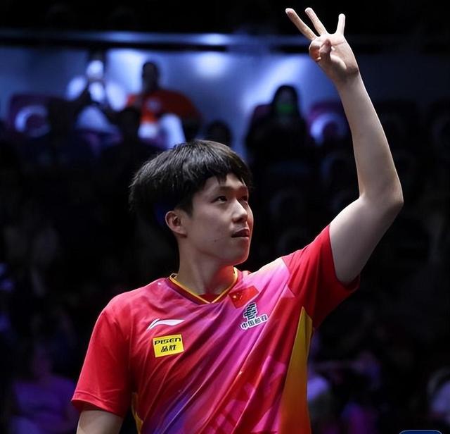 开云官网-球场上的风云变幻，谁能站在巅峰？的简单介绍