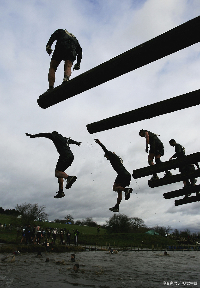 开云体育官网-极限比赛中球员们不畏艰难，全力以赴的简单介绍