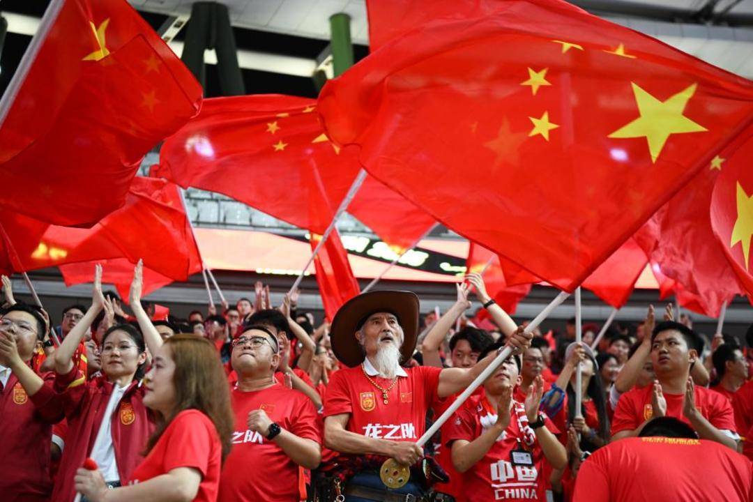 开云体育中国-谢周三中场战术优势明显，全力冲击升级的简单介绍