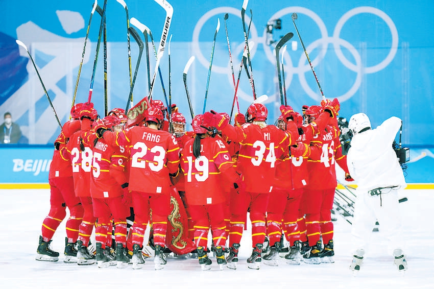 加拿大选手稳守防线，守住胜利