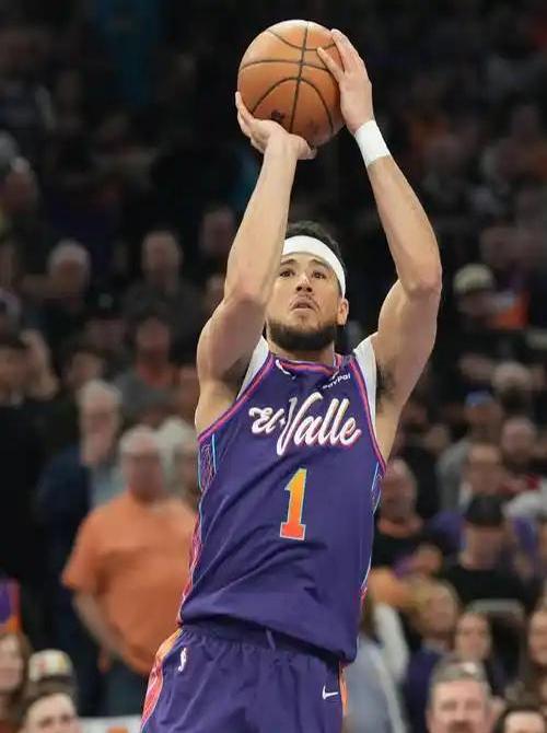 菲尼克斯太阳退役斯塔德迈尔号码,以示纪念的简单介绍 菲尼克斯太阳退役斯塔德迈尔号码,以示纪念的简单介绍