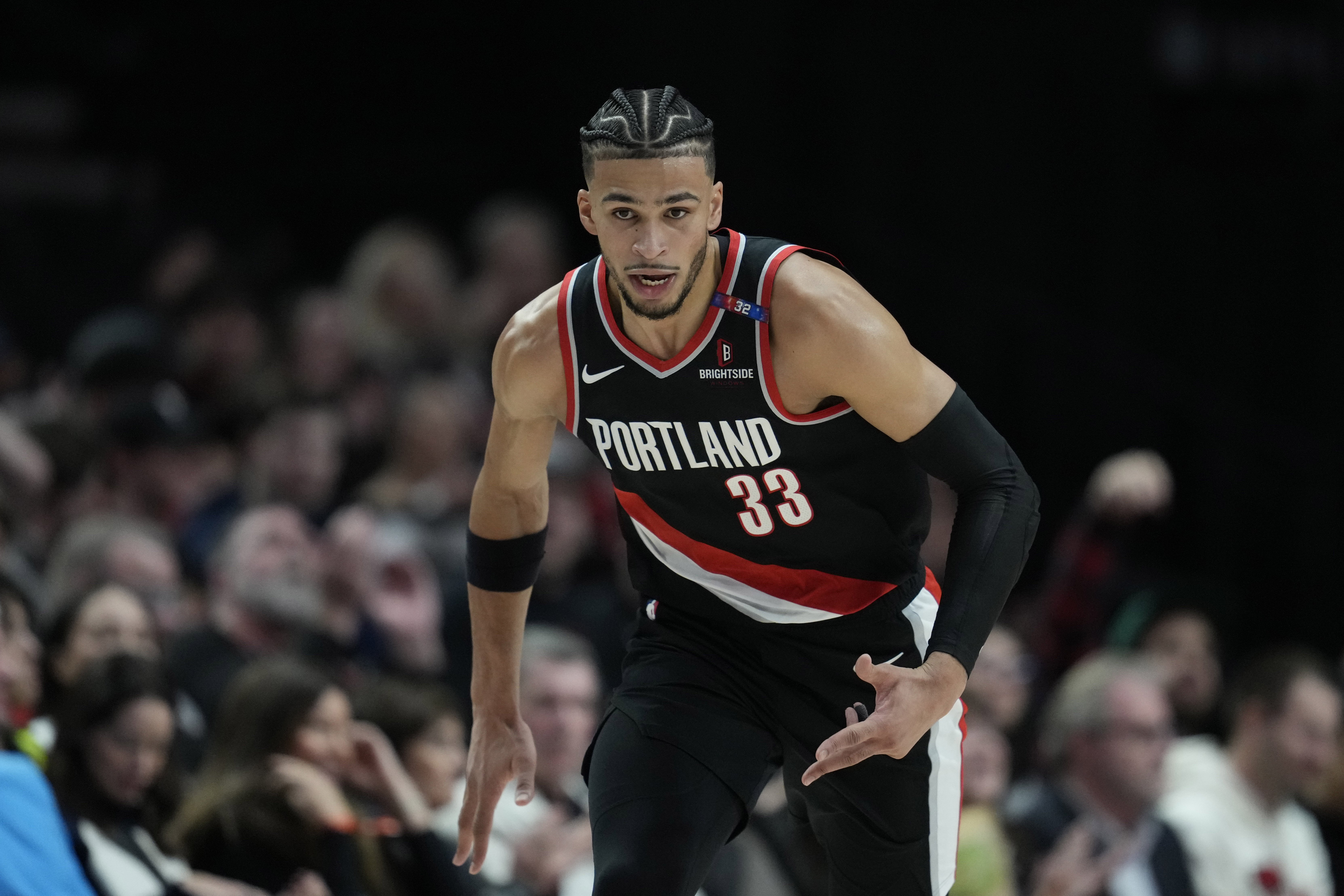 开拓者小将崭露头角,成为球队亮点之一的简单介绍 开拓者小将崭露头角,成为球队亮点之一的简单介绍