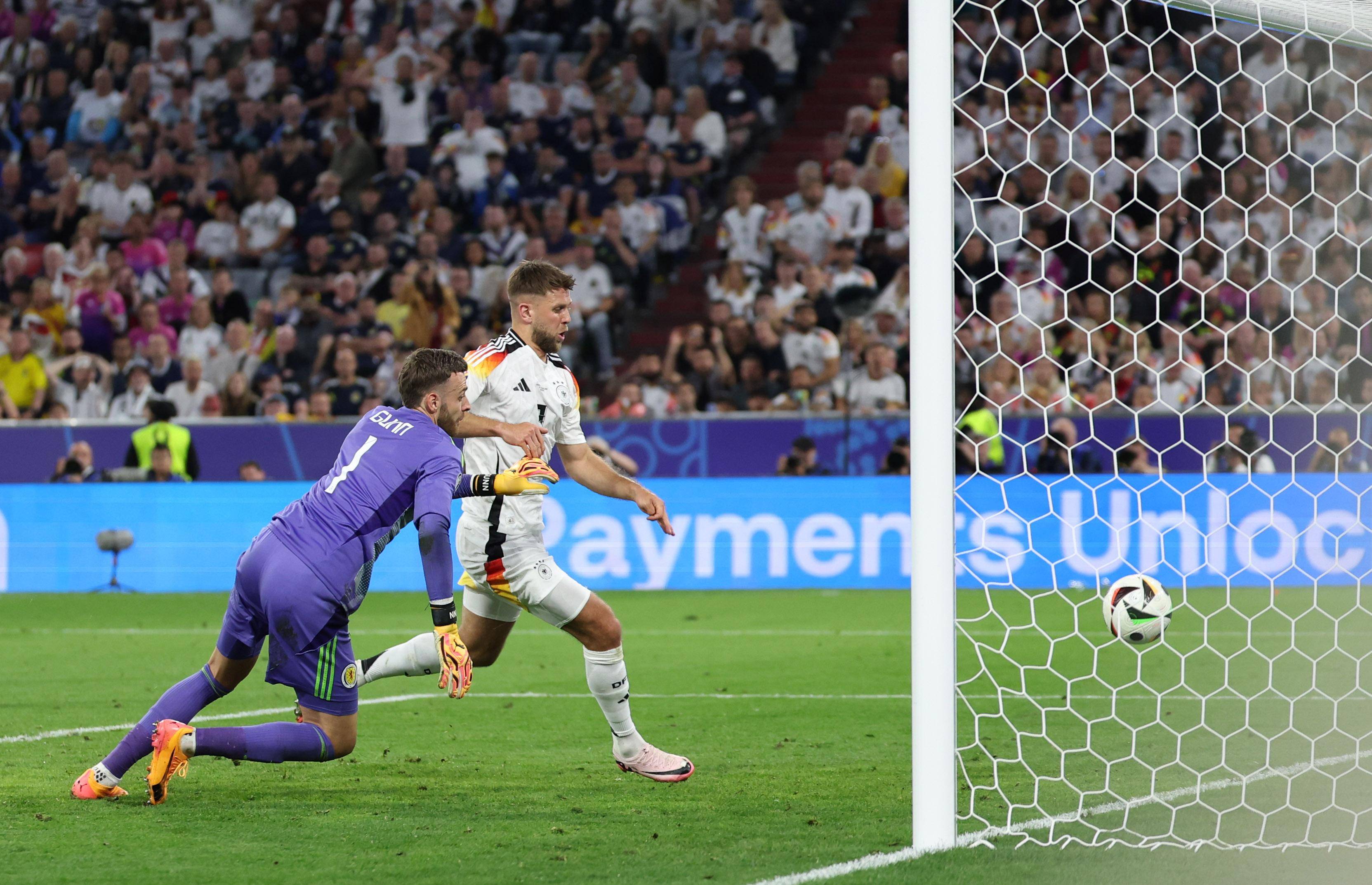 开云体育登录-包含德国队斩获胜利!欧洲杯预选赛最新进展!的词条