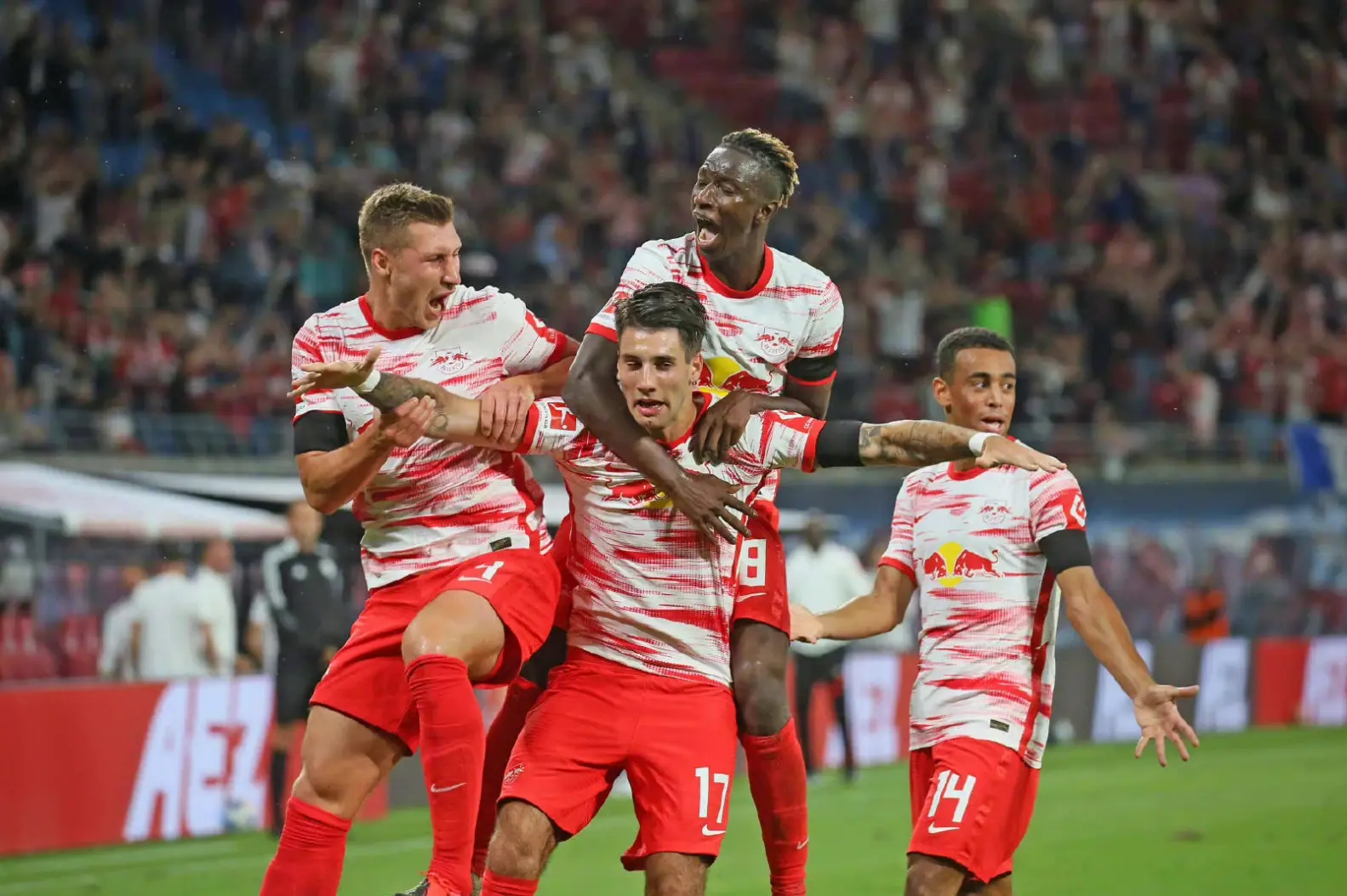 曼城零封莱比锡，德甲豪强陨落