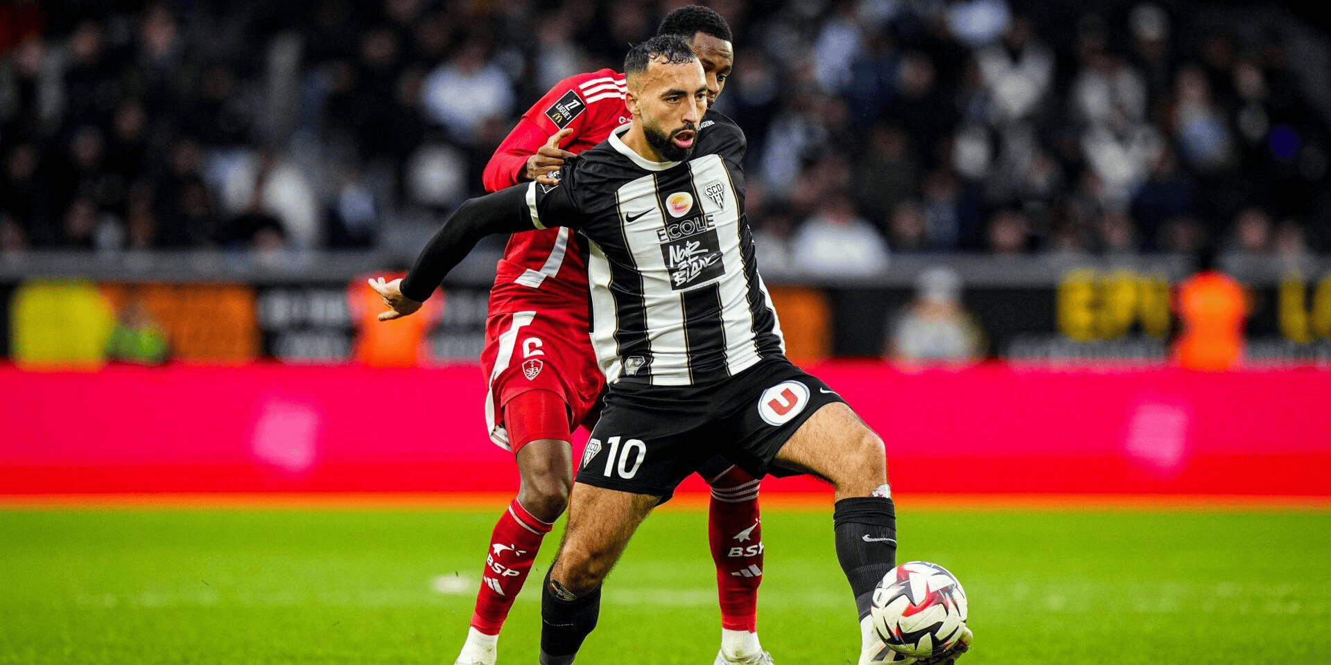 开云体育APP下载-里昂的才华横溢在法甲联赛中展现