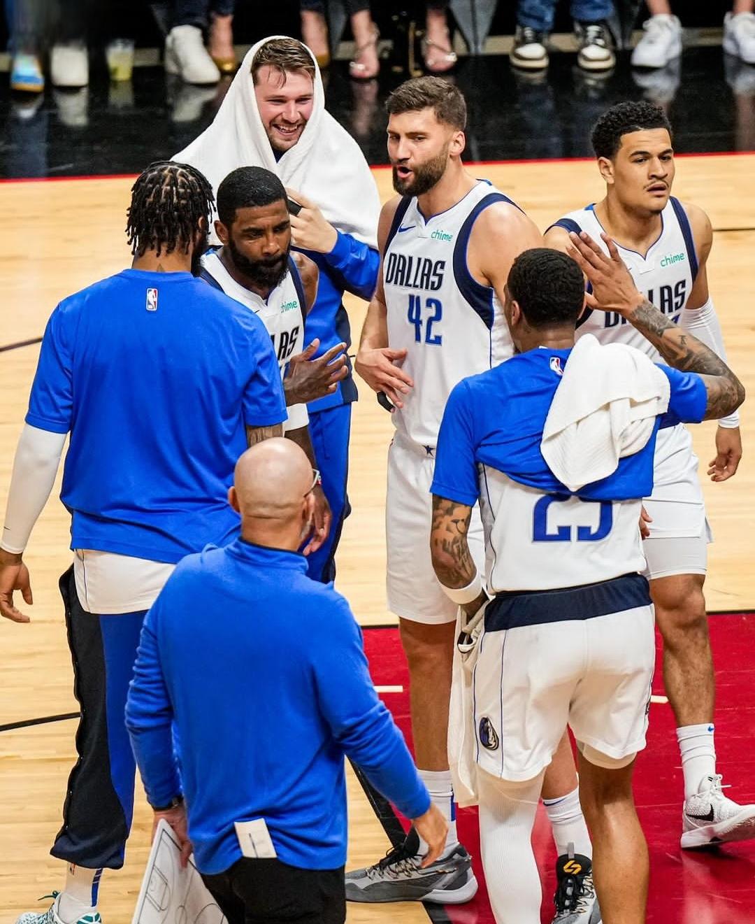 开云APP-快船陷入困境，联盟前景黯淡的简单介绍