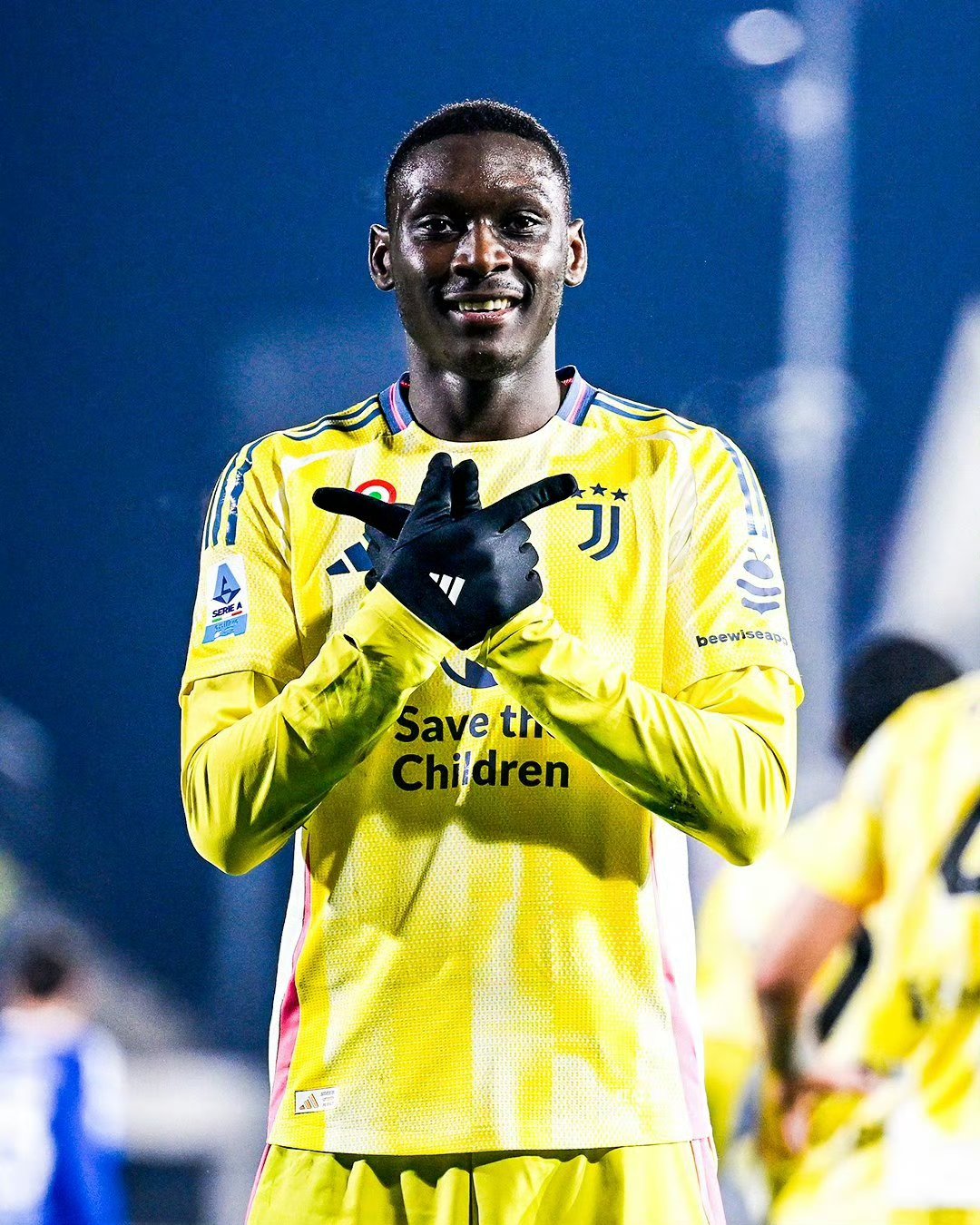 开云体育中国-巴黎圣日耳曼客场大败,领头羊地位动摇的简单介绍