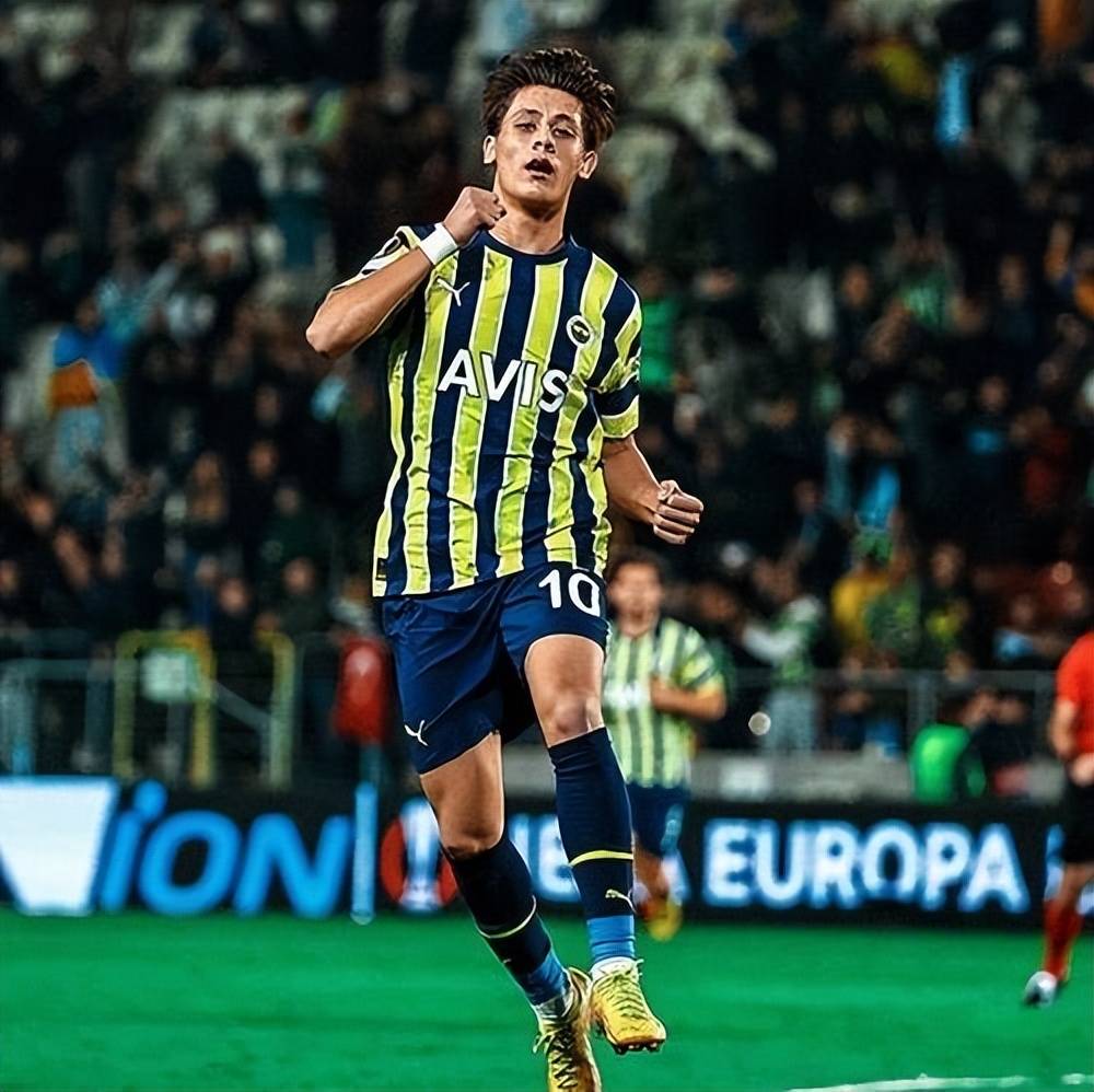 拉齐奥未能取胜山东鲁能，防线漏洞暴露问题严重