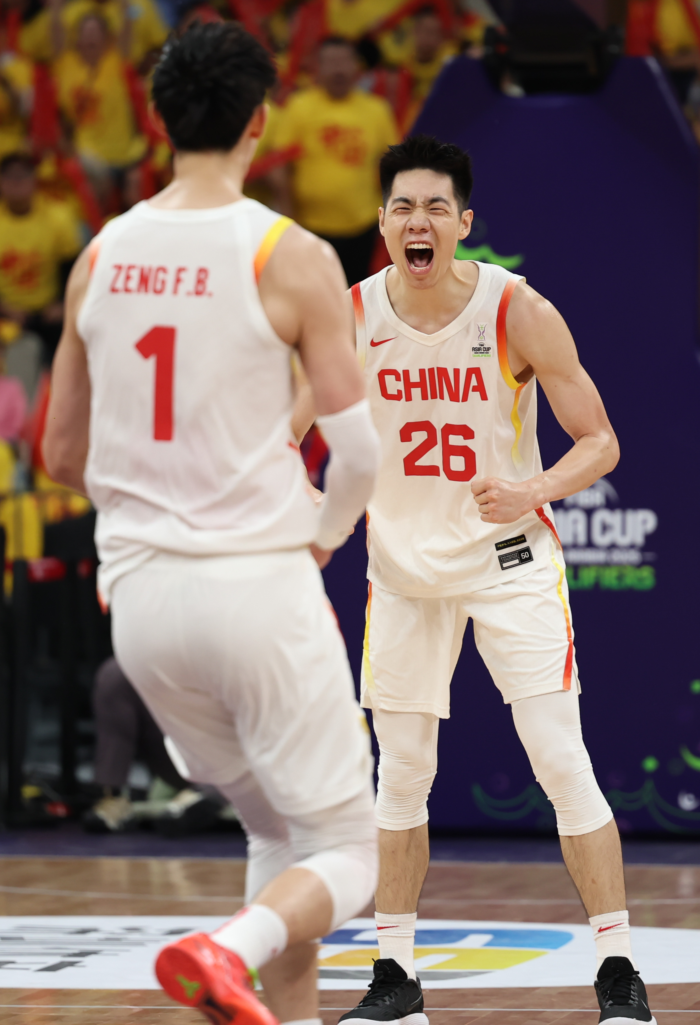 中国篮球赛场上掀起一番高潮 中国篮球赛场上掀起一番高潮