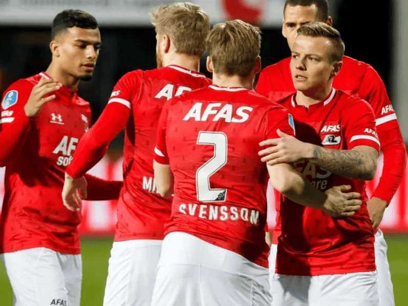 开云体育官网-阿贾克斯大胜阿尔克马尔，提升士气