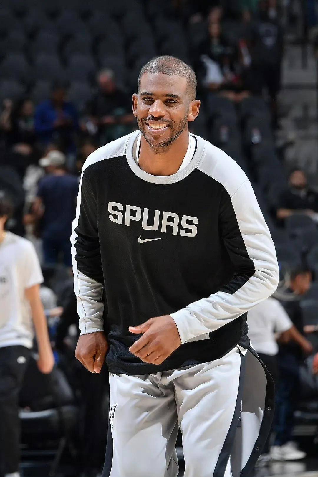 马刺队主帅接受采访,展望新赛季发展前景的简单介绍 马刺队主帅接受采访,展望新赛季发展前景的简单介绍