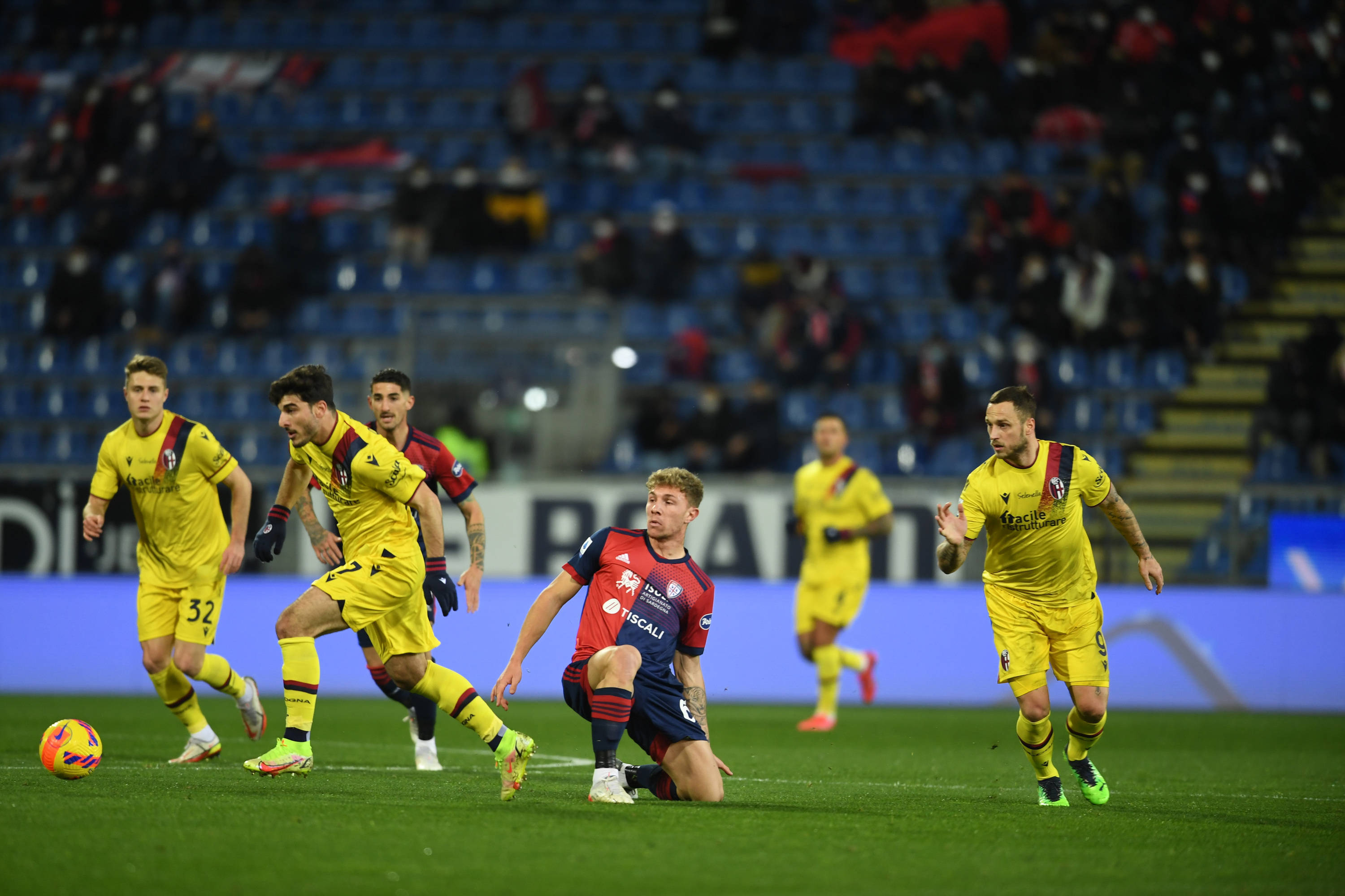 开云体育中国-拉齐奥客场遭遇平局,失分造憾