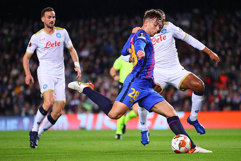 开云体育在线-那不勒斯士气高涨,迎战下一轮关键战