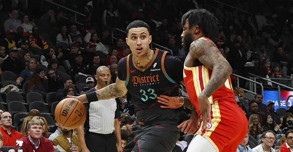 特雷-杨突破得分，老鹰轻取奇才