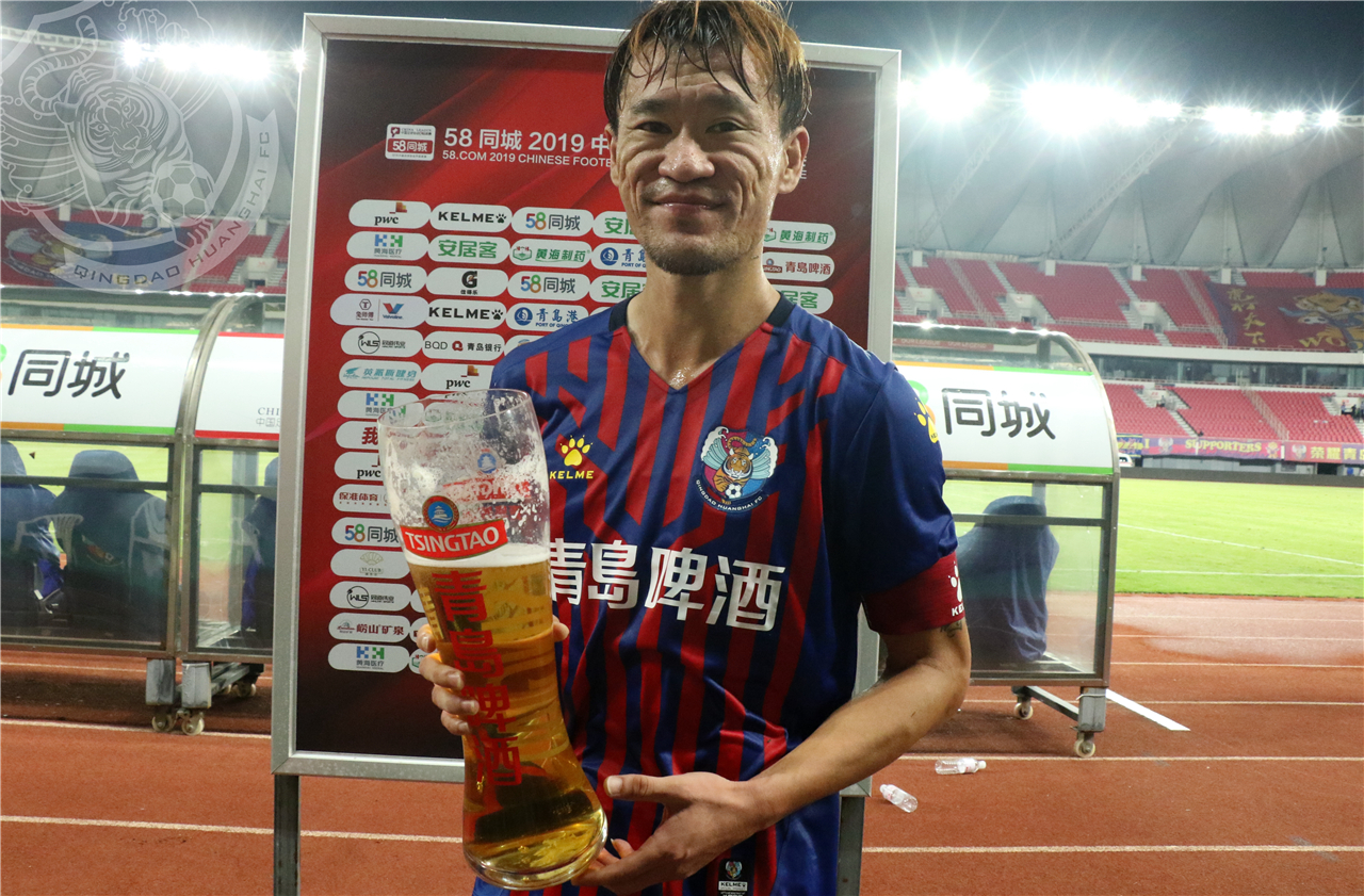 青岛黄海队员经过激烈比拼，收获一分