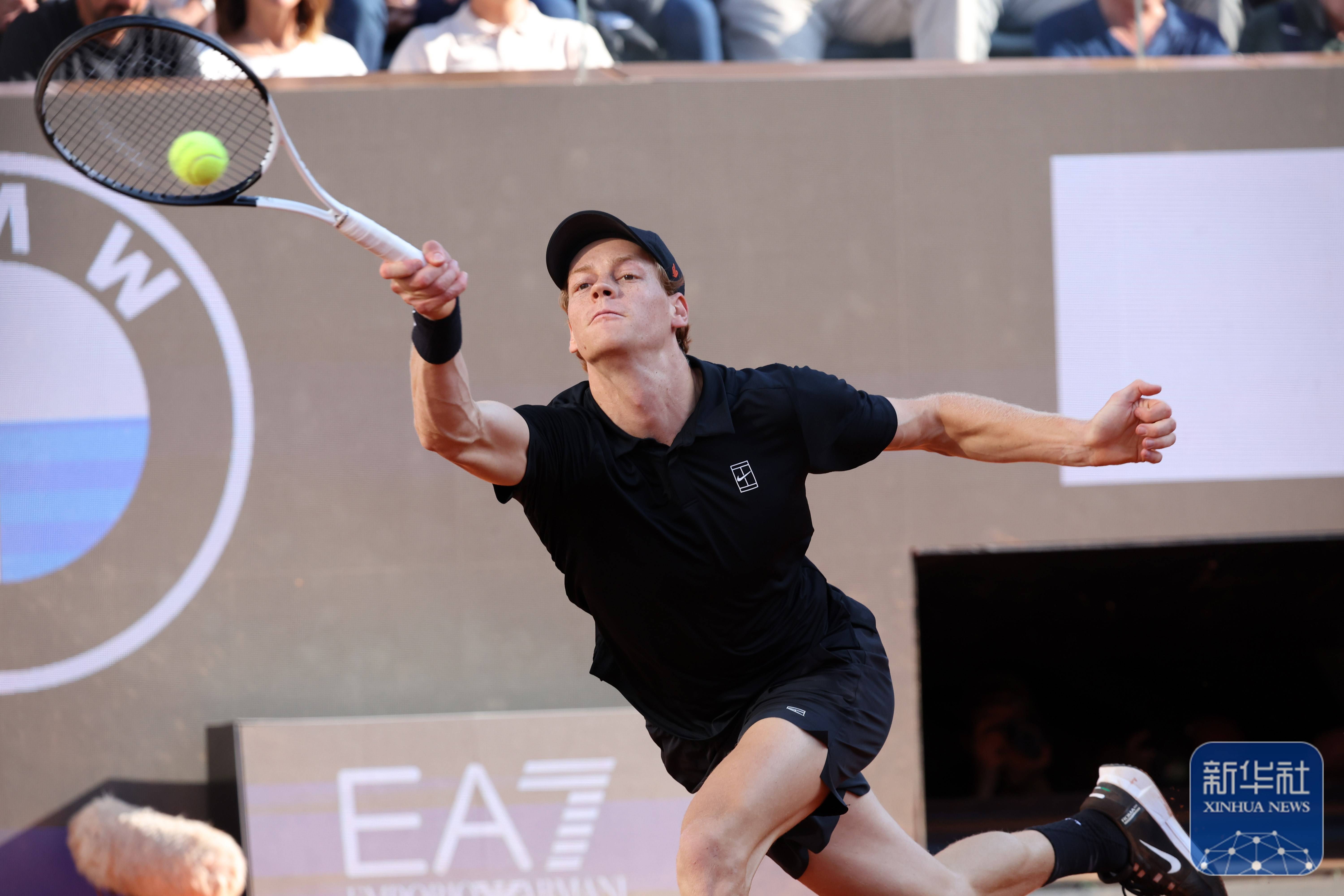 印度网球选手成功逆袭，卫冕金牌