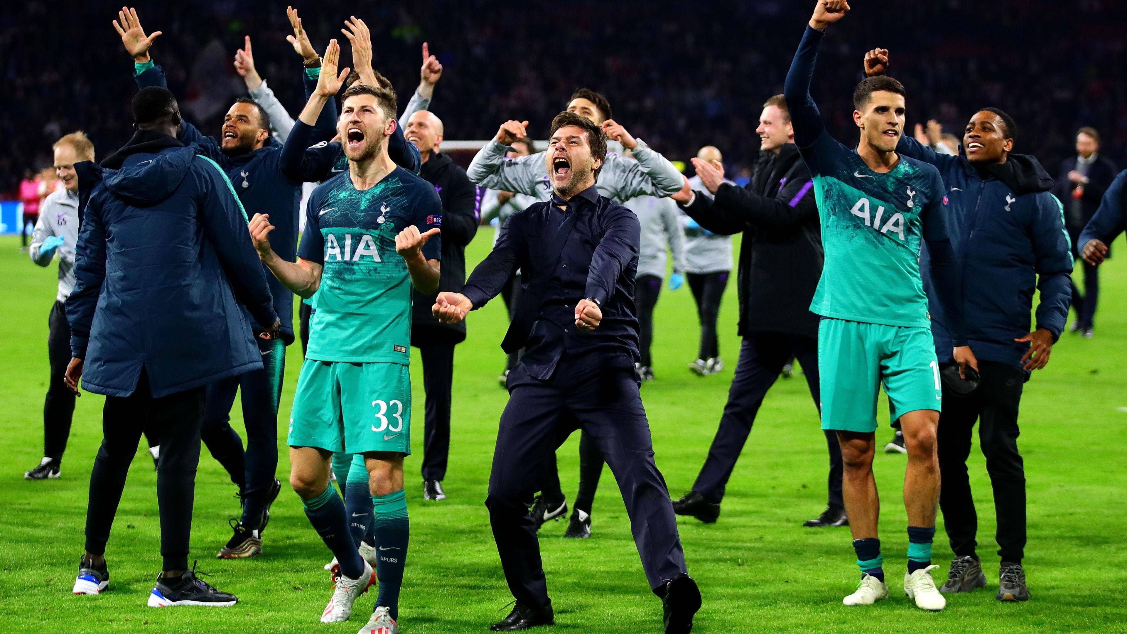 开云平台-阿贾克斯横扫巴萨,晋级决赛再创奇迹