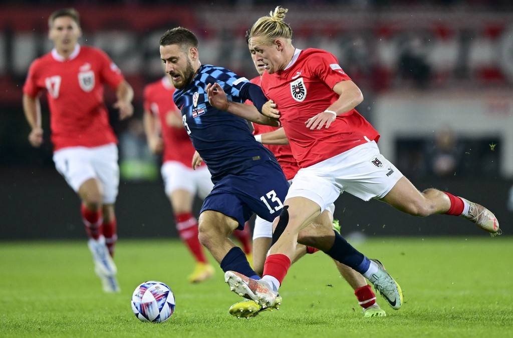 克罗地亚篮球联赛冠军产生,赛场激烈角逐 克罗地亚篮球联赛冠军产生,赛场激烈角逐