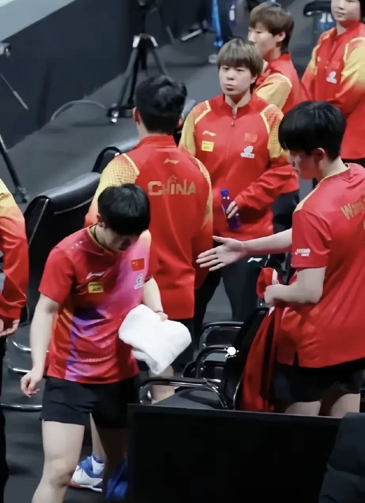 毫无退让:体育赛事中的热血激情 毫无退让:体育赛事中的热血激情