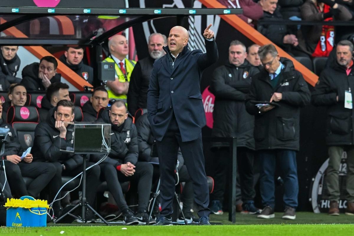 开云体育平台APP-包含利物浦主力受伤，引发球迷担忧的词条