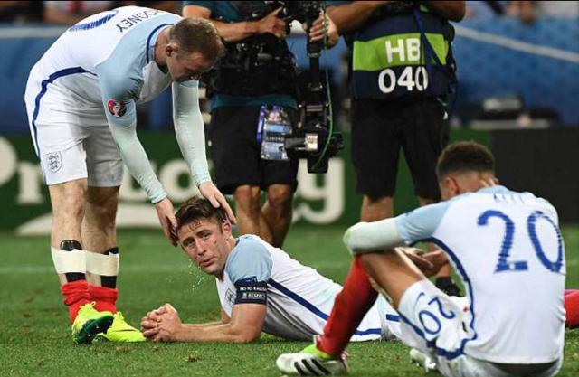 比利时险胜冰岛，晋级形势乐观