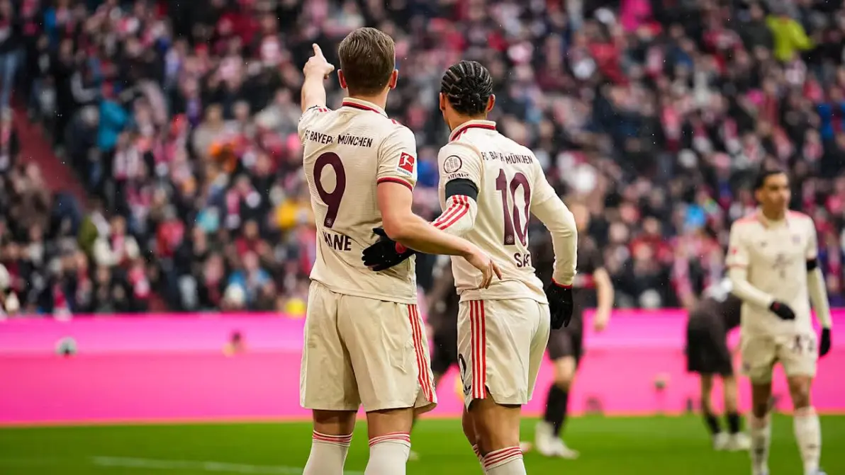 包含圣保利战胜对手，德甲保级形势迎来新的曙光的词条