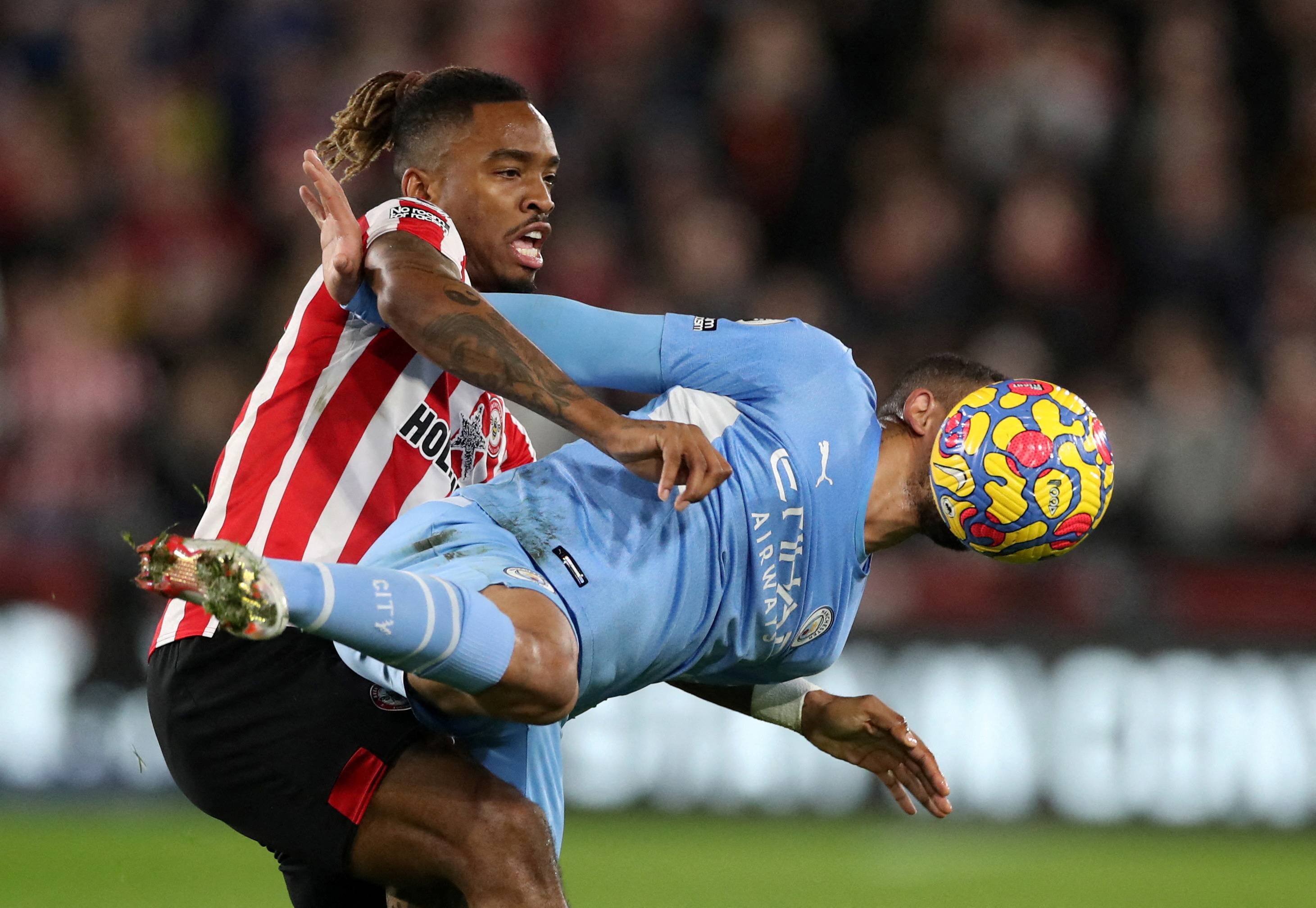 埃弗顿主场击败博尔顿,继续保持升级形势 埃弗顿主场击败博尔顿,继续保持升级形势