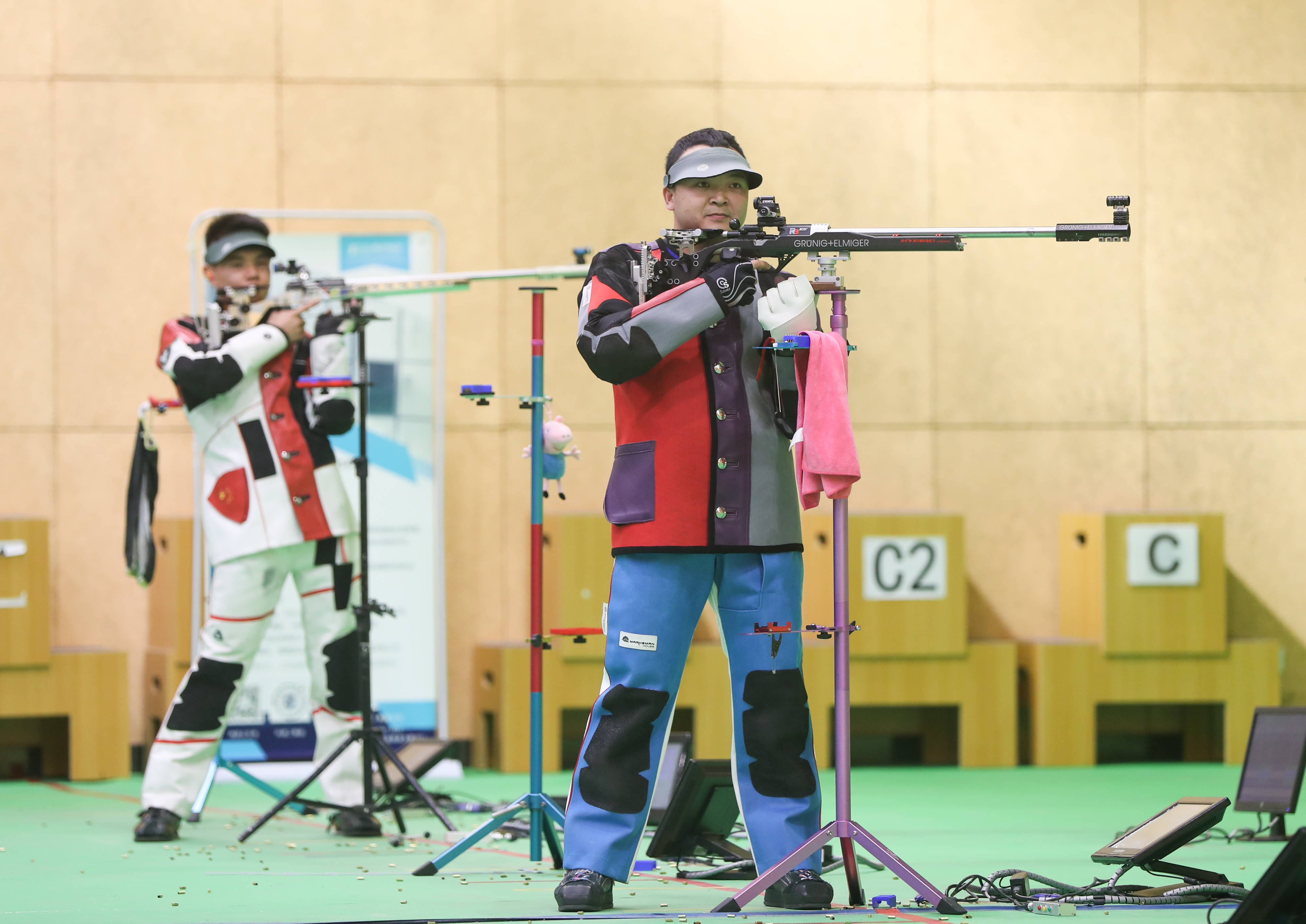 射击男子米步枪决赛：杨虎胜利