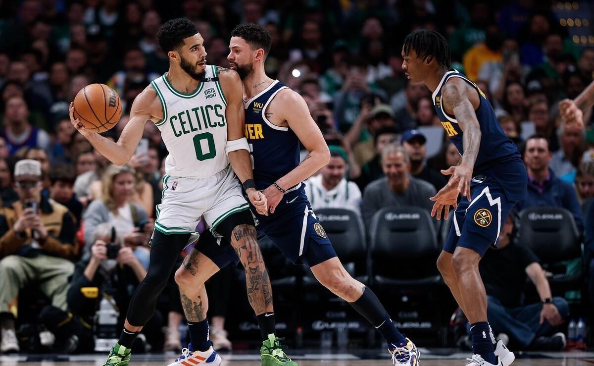 开云体育下载-绿军队胜出东部半区,实力备战季后赛