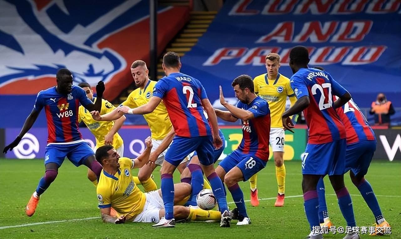开云APP-足球比赛紧张刺激,场面十分激烈