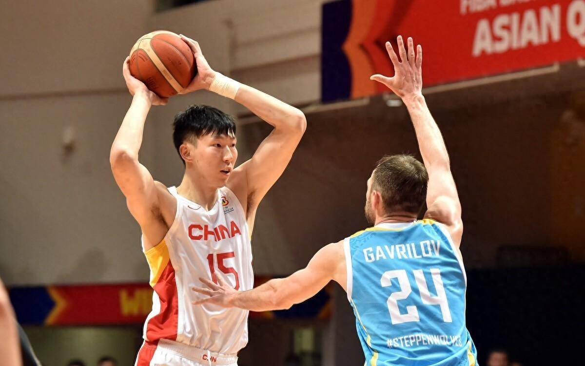 开云体育app-体育场馆喧哗声不绝于耳，全明星球员激战尽展身手